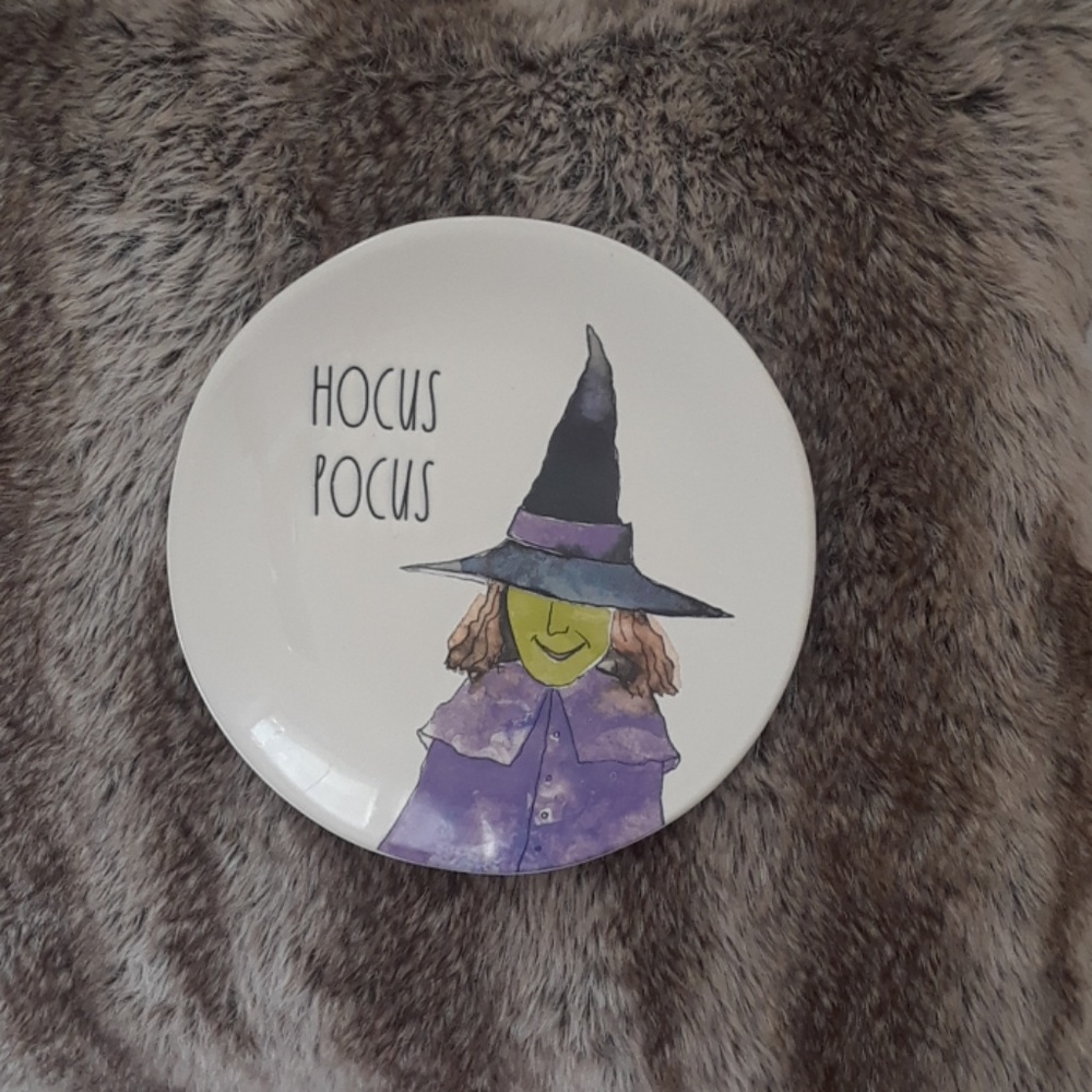 Rae Dunn hocus pocus plates